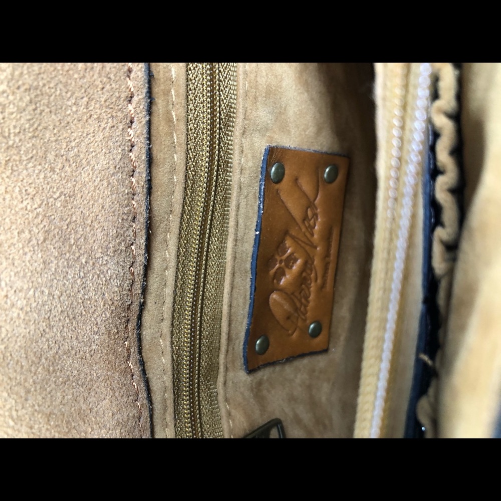 Patricia Nash Crossbody or Wristlet - Picture 8 of 9